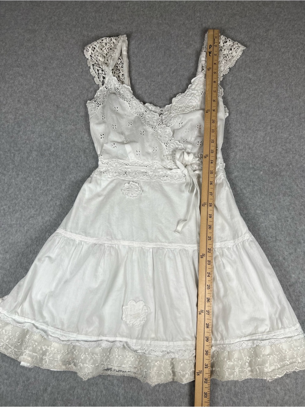 Free People Cottagecore Coquette White Eyelet Lace Mini Dress XS - Picture 10 of 16